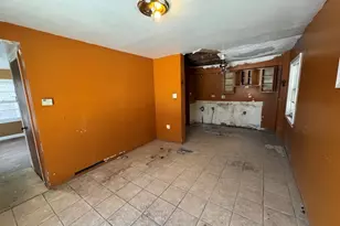 9926 S Luella Ave, Chicago, IL 60617 - Photo 6