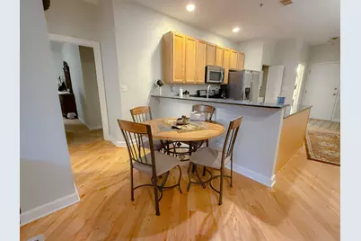 3111 W Lawrence Avenue #D202, Chicago, IL 60625 - Photo 8