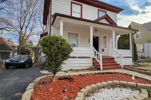 481 Division St, Elgin, IL 60120 - Photo 2