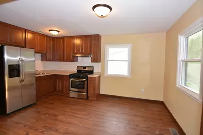 121 Pheasant Trail, Carpentersville, IL 60110 - Photo 2