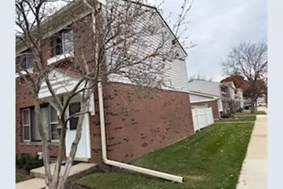 507 Washington Square #19, Wood Dale, IL 60191 - Photo 2