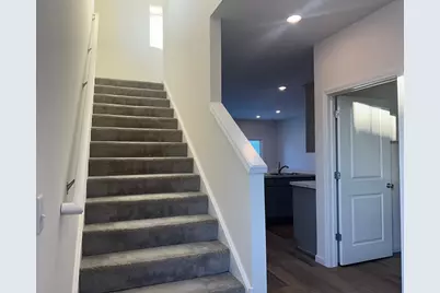 5924 Hawkweed Drive, Naperville, IL 60564 - Photo 2