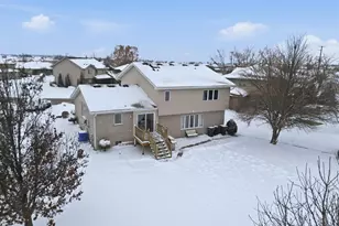 1347 Rainbow Cir, Manteno, IL 60950 - Photo 32