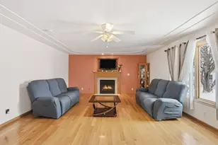 1347 Rainbow Cir, Manteno, IL 60950 - Photo 2