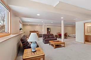 8207 Squirrel Dr, Spring Grove, IL 60081 - Photo 20