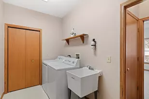 8207 Squirrel Dr, Spring Grove, IL 60081 - Photo 24