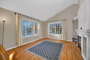 2357 Twilight Dr, Aurora, IL 60503 - Photo 8