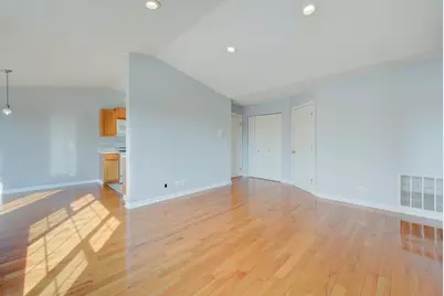 974 N Village Drive #4, Round Lake Beach, IL 60073 - Photo 4