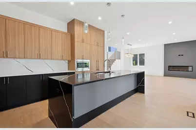 9214 N Washington Street, Niles, IL 60714 - Photo 8