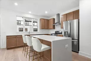 [Address not provided], Morton Grove, IL 60053 - Photo 6