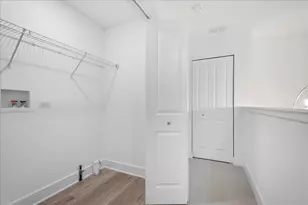 [Address not provided], Morton Grove, IL 60053 - Photo 22