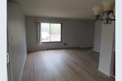 [Address not provided], Lombard, IL 60148 - Photo 6