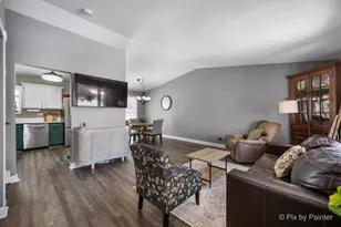 320 Homestead Dr, Bolingbrook, IL 60440 - Photo 4