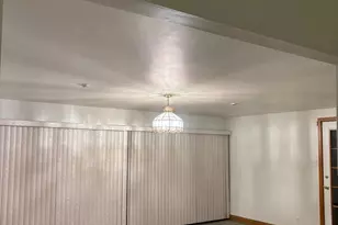 172 N Floyd Ln, Chicago Heights, IL 60411 - Photo 6