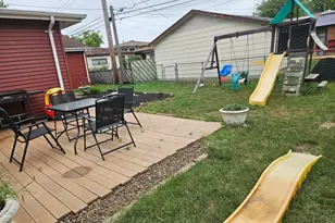 172 N Floyd Ln, Chicago Heights, IL 60411 - Photo 14