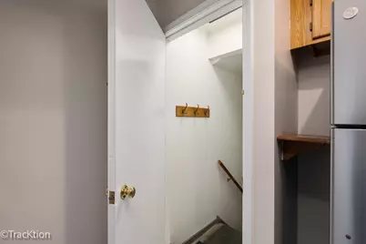 378 Sandhurst Circle #7, Glen Ellyn, IL 60137 - Photo 12