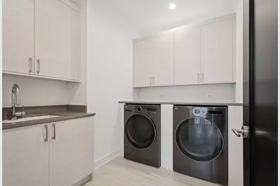 9214 N Washington Street, Niles, IL 60714 - Photo 24