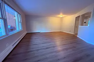 1119 E Algonquin Rd, Arlington Heights, IL 60005 - Photo 4