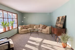 5766 Hoylake Dr, Rockford, IL 61107 - Photo 10