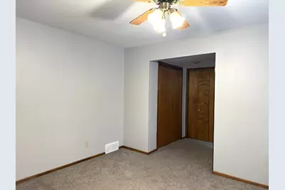 5766 Hoylake Drive, Rockford, IL 61107 - Photo 24