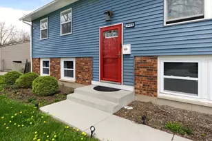 3626 Peach Grove Ln, Hazel Crest, IL 60429 - Photo 2