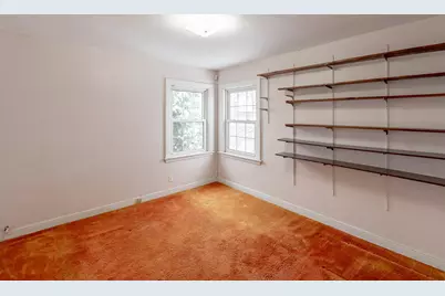 6704 Trumbull Avenue, Lincolnwood, IL 60712 - Photo 8