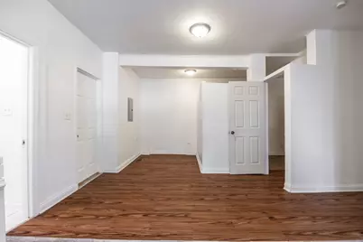 1900 S Throop Street #9, Chicago, IL 60608 - Photo 4