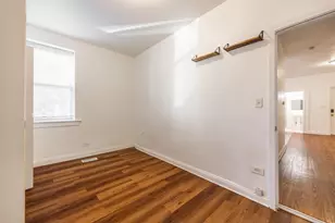 1900 S Throop St, Chicago, IL 60608 - Photo 8