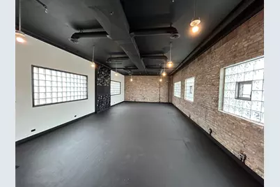 110 W Park Avenue, Elmhurst, IL 60126 - Photo 2