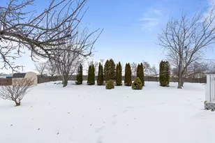 1712 Dusk Dr, Zion, IL 60099 - Photo 28