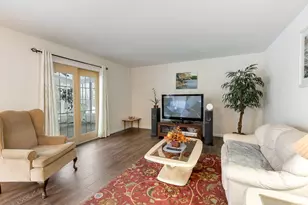 1712 Dusk Dr, Zion, IL 60099 - Photo 6