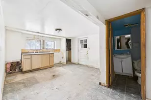 2001 S 11th Ave, Maywood, IL 60153 - Photo 18