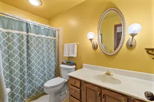 145 Sherwood Dr, Cary, IL 60013 - Photo 20