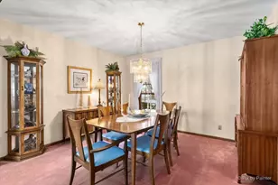 145 Sherwood Dr, Cary, IL 60013 - Photo 8