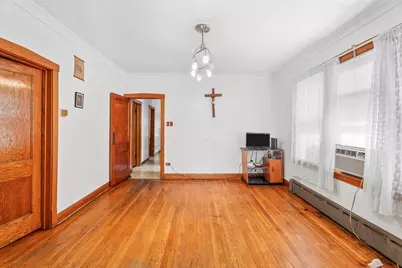 5951 S Richmond Street, Chicago, IL 60629 - Photo 4