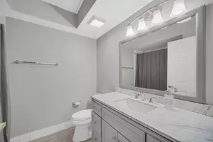 476 Alles St, Des Plaines, IL 60016 - Photo 24