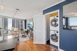 450 E Waterside Dr, Chicago, IL 60601 - Photo 14