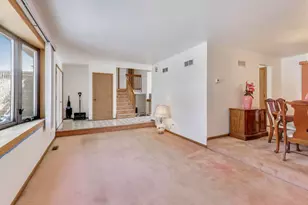 749 Old Farm Rd, Matteson, IL 60443 - Photo 6