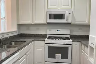 2600 Providence Ave, Aurora, IL 60503 - Photo 10