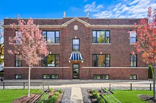 4153 N Hermitage Ave, Chicago, IL 60613 - Photo 1