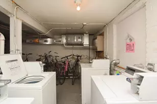 929 W Sunnyside Ave, Chicago, IL 60640 - Photo 20