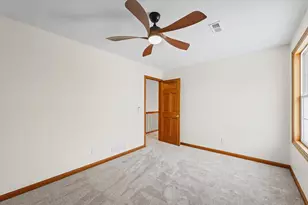 3308 Pebblecreek Pl, Champaign, IL 61822 - Photo 38