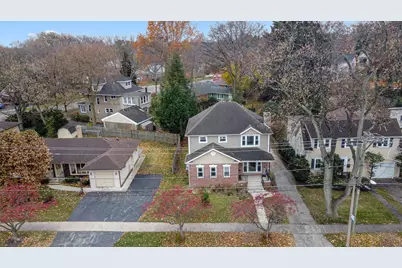2047 Wilmette Avenue, Wilmette, IL 60091 - Photo 2