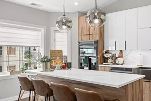 11901 Windemere Ct, Orland Park, IL 60467 - Photo 6