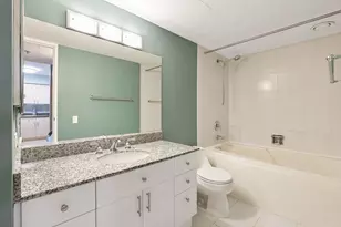 512 N McClurg Ct, Chicago, IL 60611 - Photo 8