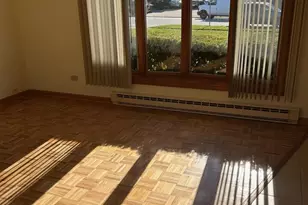 626 Terry Ct, Roselle, IL 60172 - Photo 6