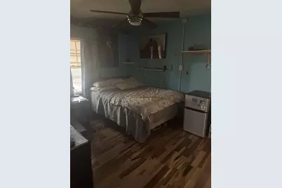 10436 S Calumet Avenue, Chicago, IL 60628 - Photo 12