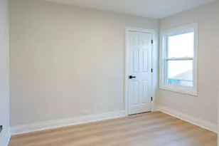 6964 W Cleveland St, Niles, IL 60714 - Photo 12