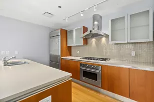 340 E Randolph St, Chicago, IL 60601 - Photo 6