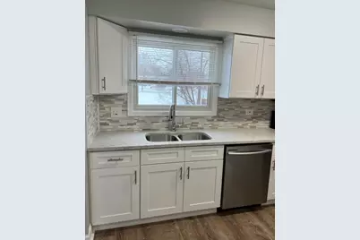 528 Surf Court, Wheeling, IL 60090 - Photo 6